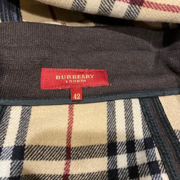 Burberry 🚫SOLD SOLD SOLD 🚫 - Picture 6 of 10